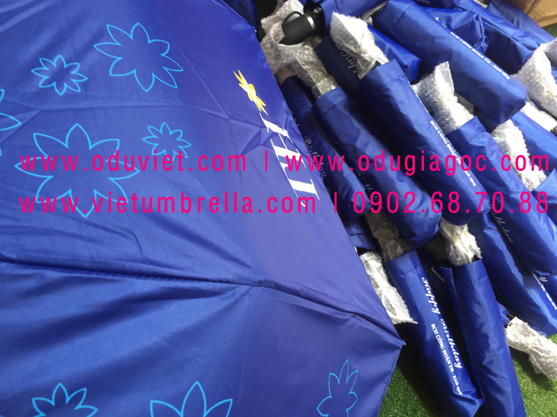 xưởng sản xuất ô dù cầm tay in logo quảng cáo